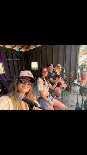 Final day (and post) of Smith Mountain Lake Songwriter Festival. 😎☀️🙌