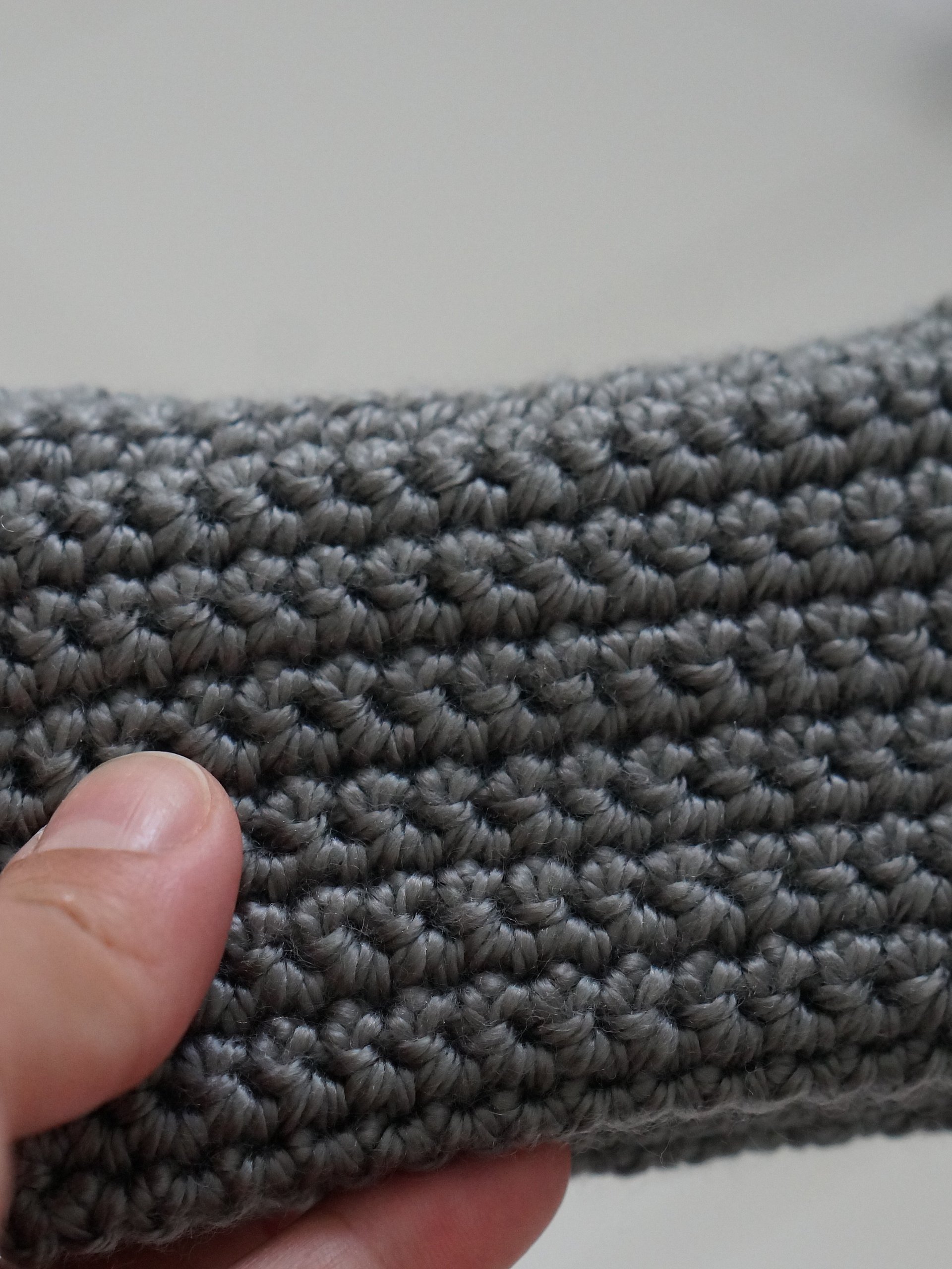 Folded card holder crochet pattern product image (2)