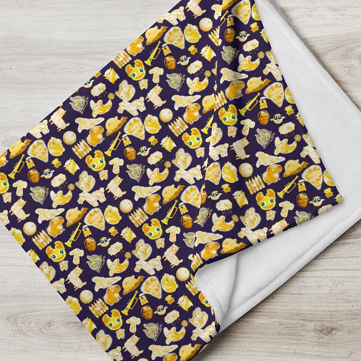 GOLDEN KAPPA CREW BLANKIE product image (2)