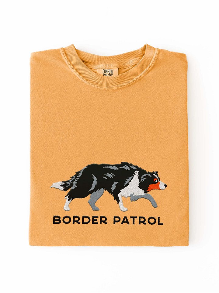 Border Patrol T-Shirt(Embroidered) of a Border Collie(Tricolor) product image (2)