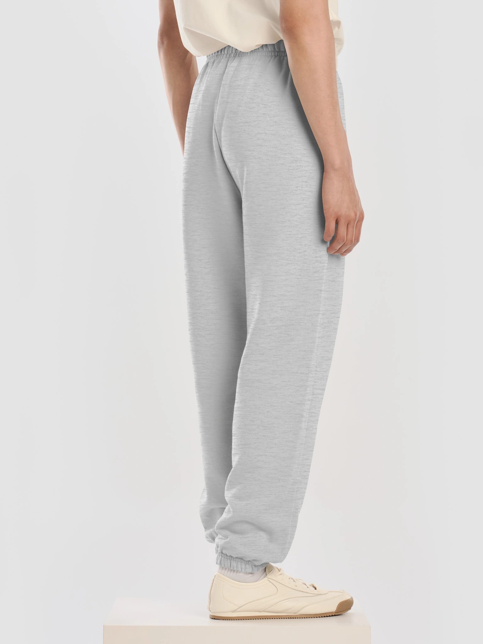 B&B LOGO Sweatpants - Black product image (12)