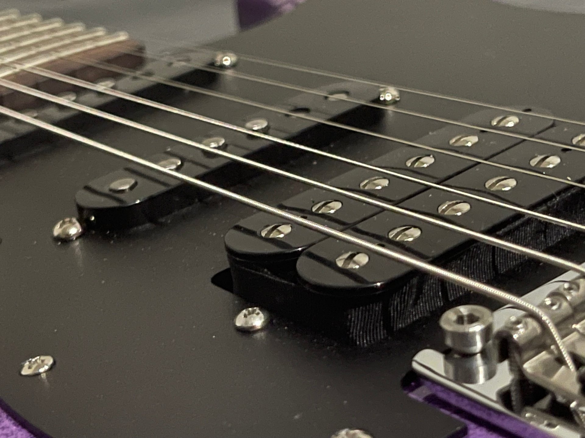 GD Guitars “Prince” Super S 2025 - Purple Sparkle - Custom GD Pickup Set - Solid Rosewood Neck - With Case - Titanium Parts product image (10)