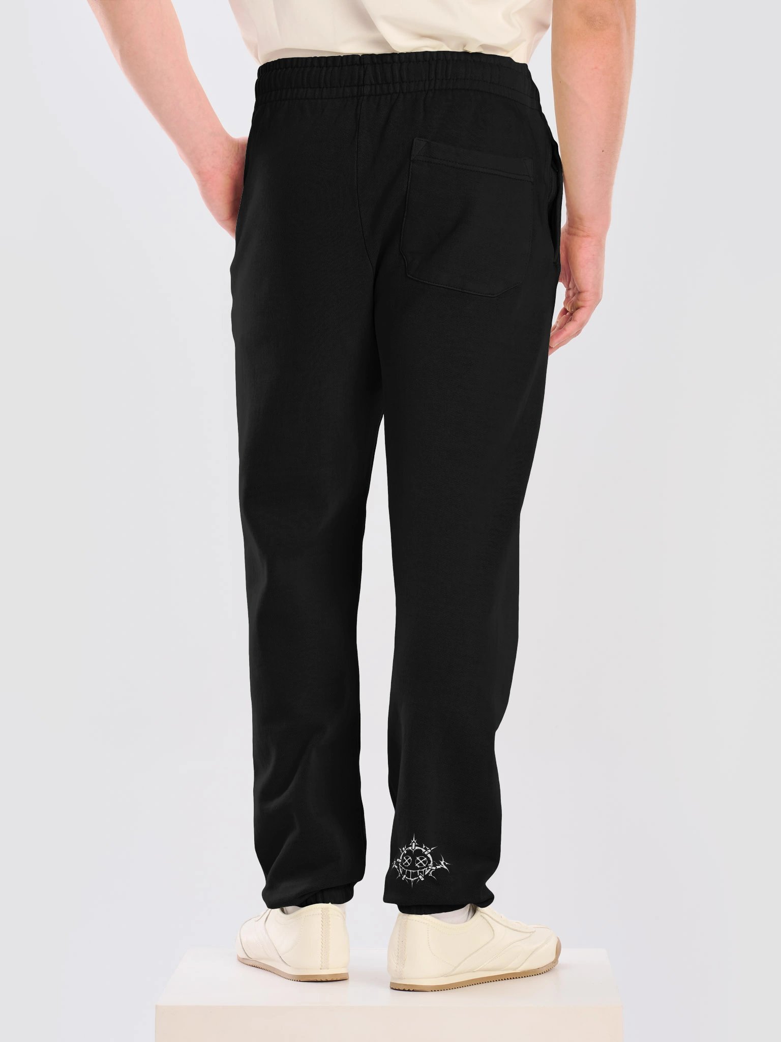𝐎𝐕𝐄𝐑𝐂𝐀𝐅𝐅𝐄𝐈𝐍𝐀𝐓𝐄𝐃 (Joggers) product image (4)