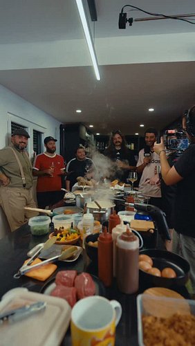 Um último reel de cozinha do #garcialounge , desta vez com o incrível @tiagoemanuelsantos do @vorazbarreiro !