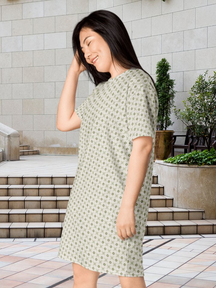 Green Geometric Pattern T Shirt Dress product image (2)