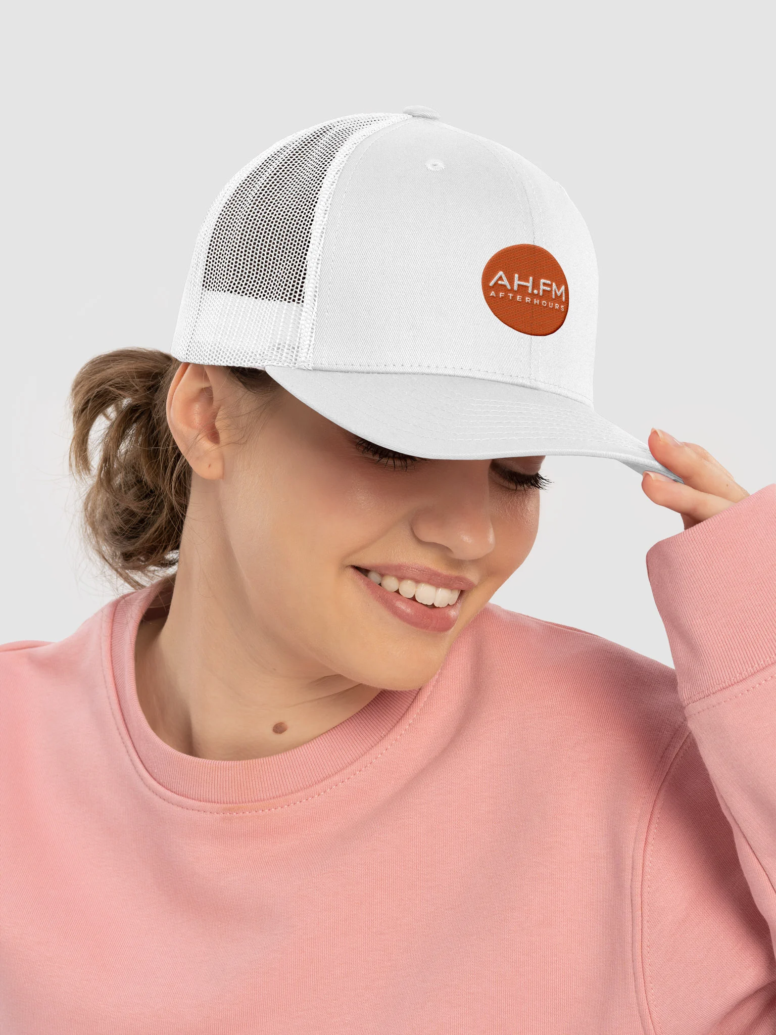 Retro Trucker Hat Limited Badge (stitched) product image (5)
