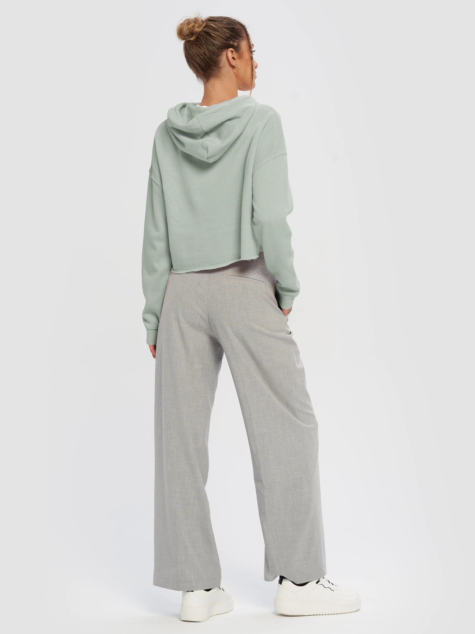 ELEVATING product image (36)