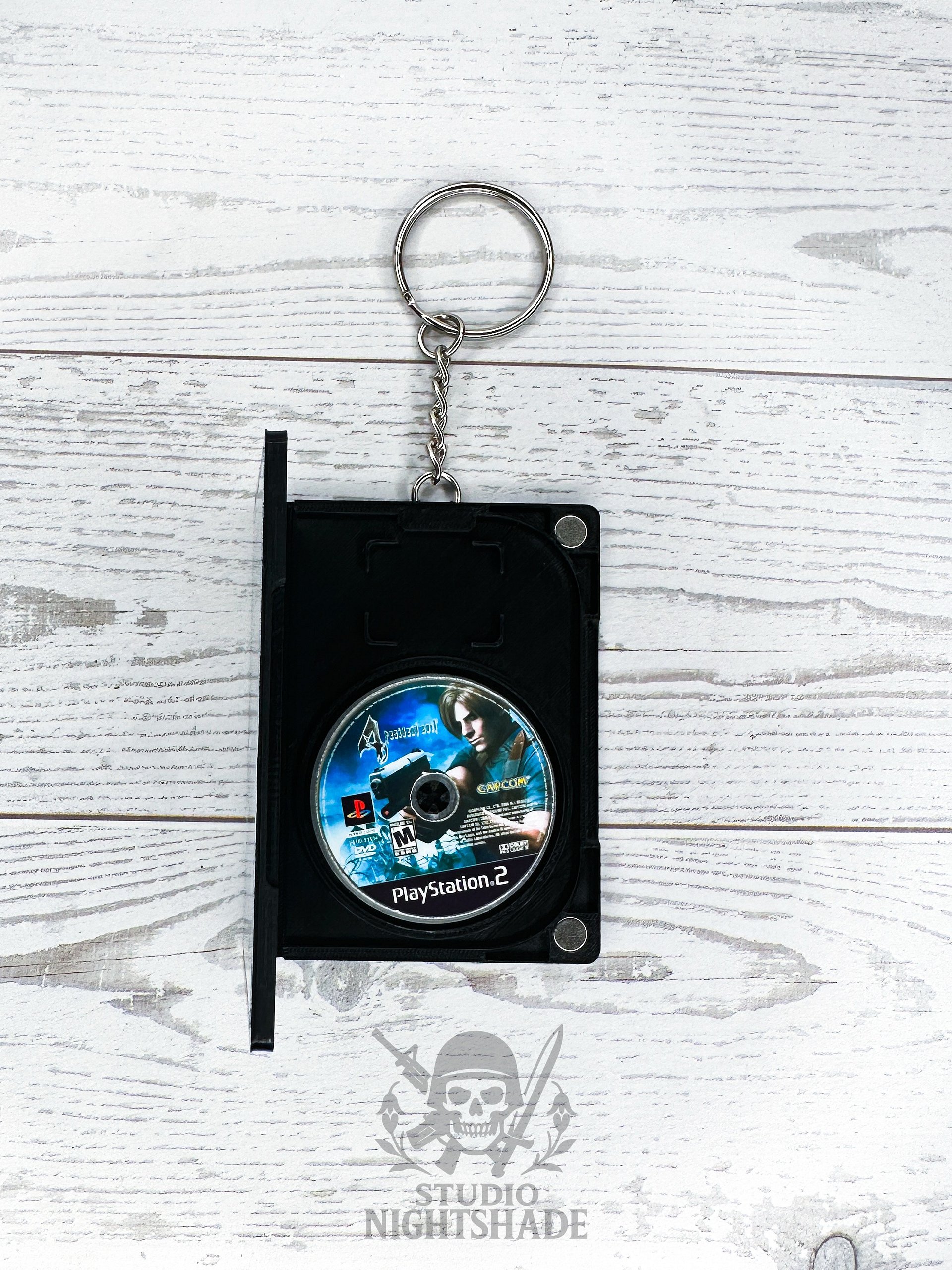 Playstation 2 Resident Evil 4 Mini Game Case Keychain product image (2)