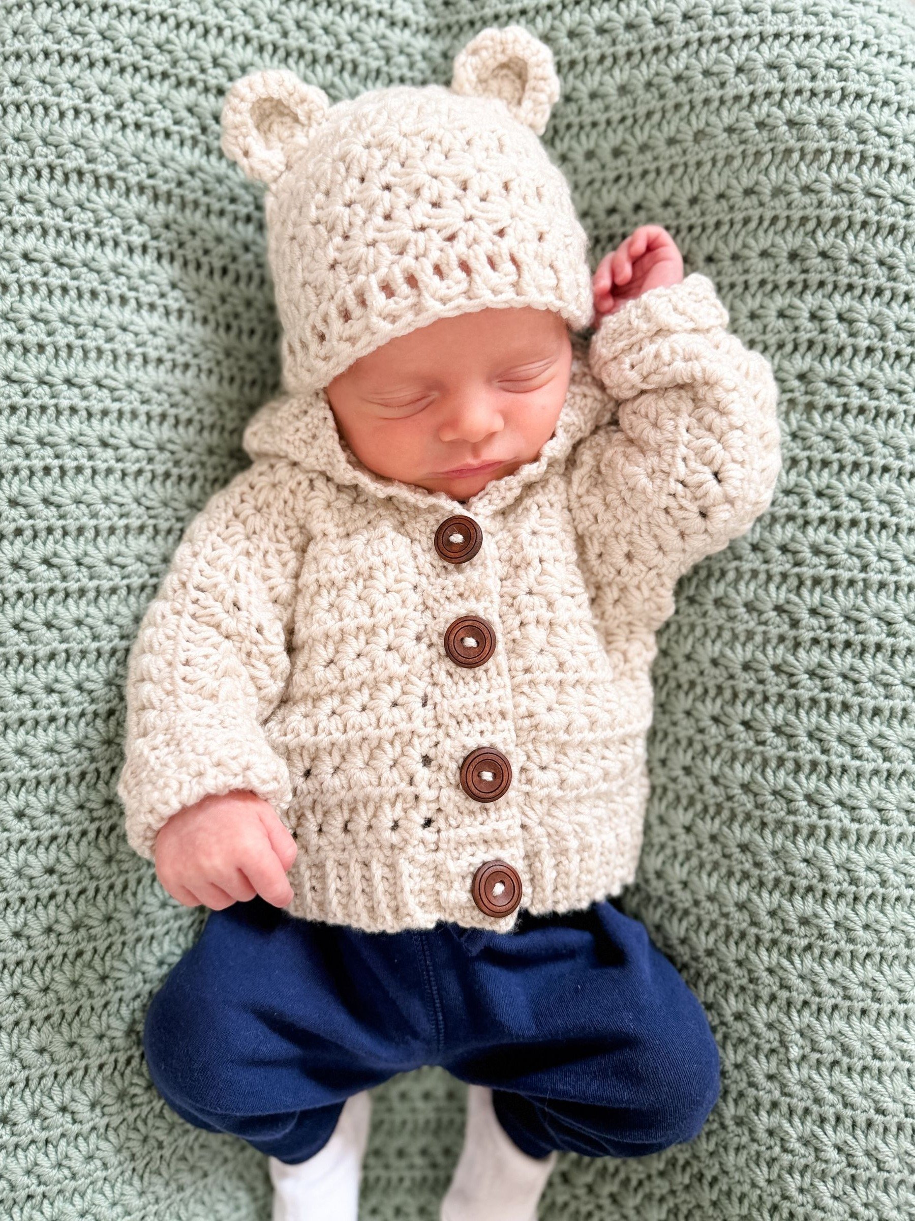 Mini Star Stitch Cardigan Crochet Pattern product image (6)