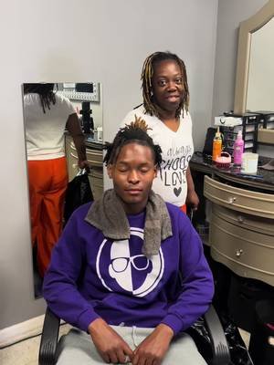 Instant transformation book your appointment today #KariemasSalonSuites #DecaturStylist 