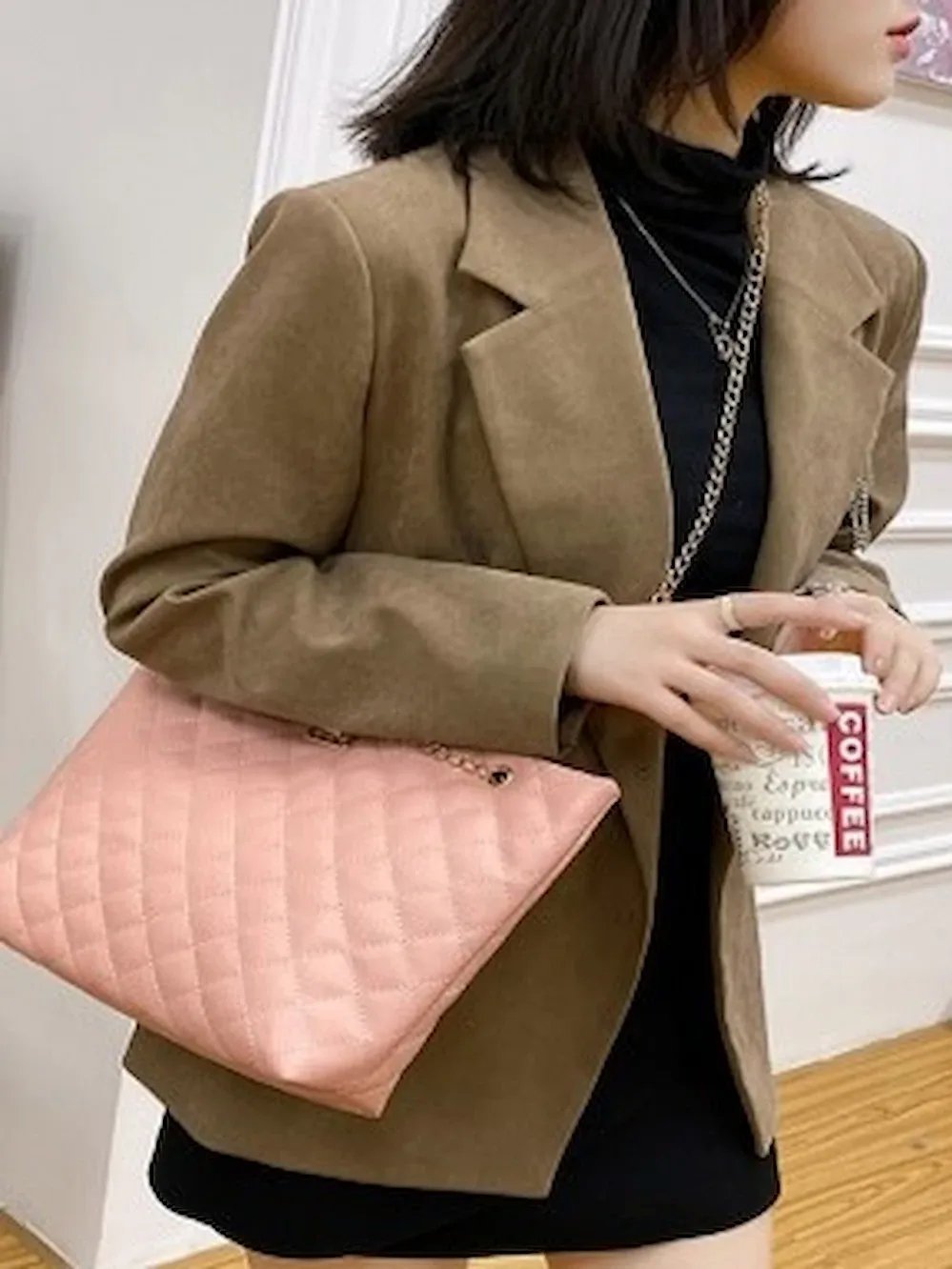 حقيبة كتف نسائية بتصميم مبطن - خفيفة وعملية product image (5)