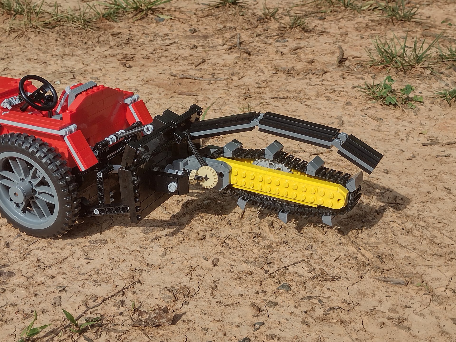 Trencher for Working Tractor MOC Instructions product image (1)