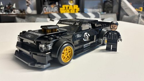 Lego Speed Champions 77262 Ken Block Hoonicorn Mustang (Unboxing & Review)

Today on DailyWeeklyBuilds, I’m unboxing, buildin...