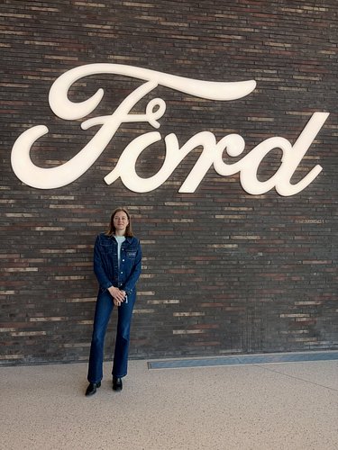 Let the season begin 🪄 pinch me moment after pinch me moment in Detroit with @redbullracing and @redbullusa 

So much to shar...