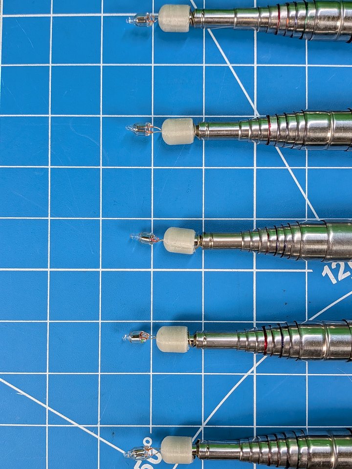 Glow In The Dark Antenna Toppers With Lights fits SS17 antennas product image (1)