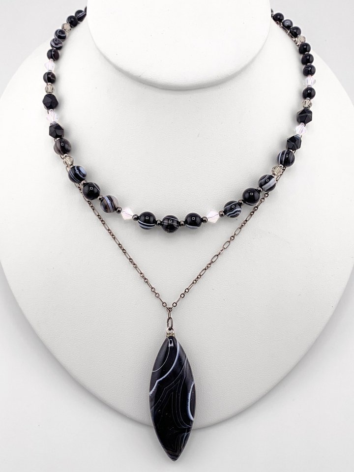 Sardonyx Two-Strand Pendant Necklace, Bracelet, and Earrings Set product image (2)