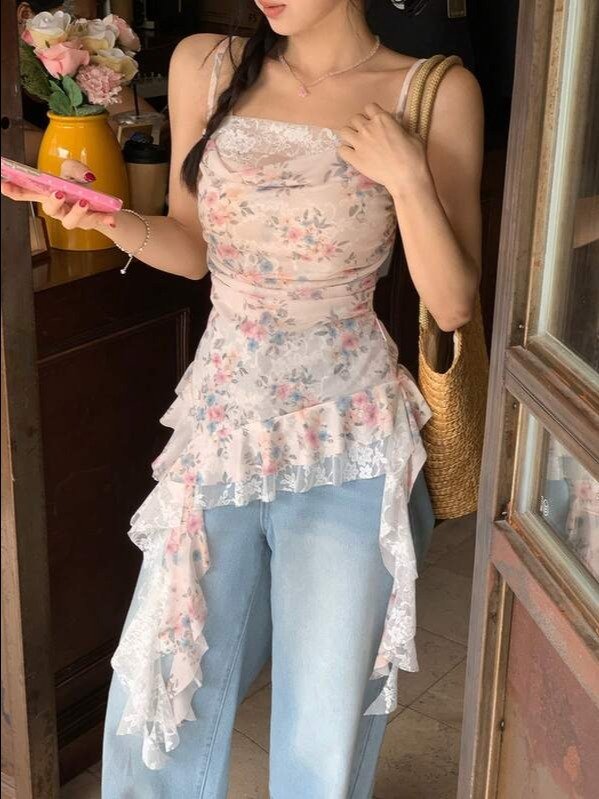Floral Print Ruffle Hem Camisole — Boho Spaghetti Strap Crop Top product image (3)