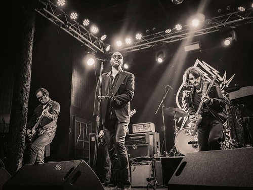 New music, Deep Ellum roots. 🎶 The Dallas Morning News spotlights Jeff Saenz and Baby Snakes & the Electric Co. as their debu...