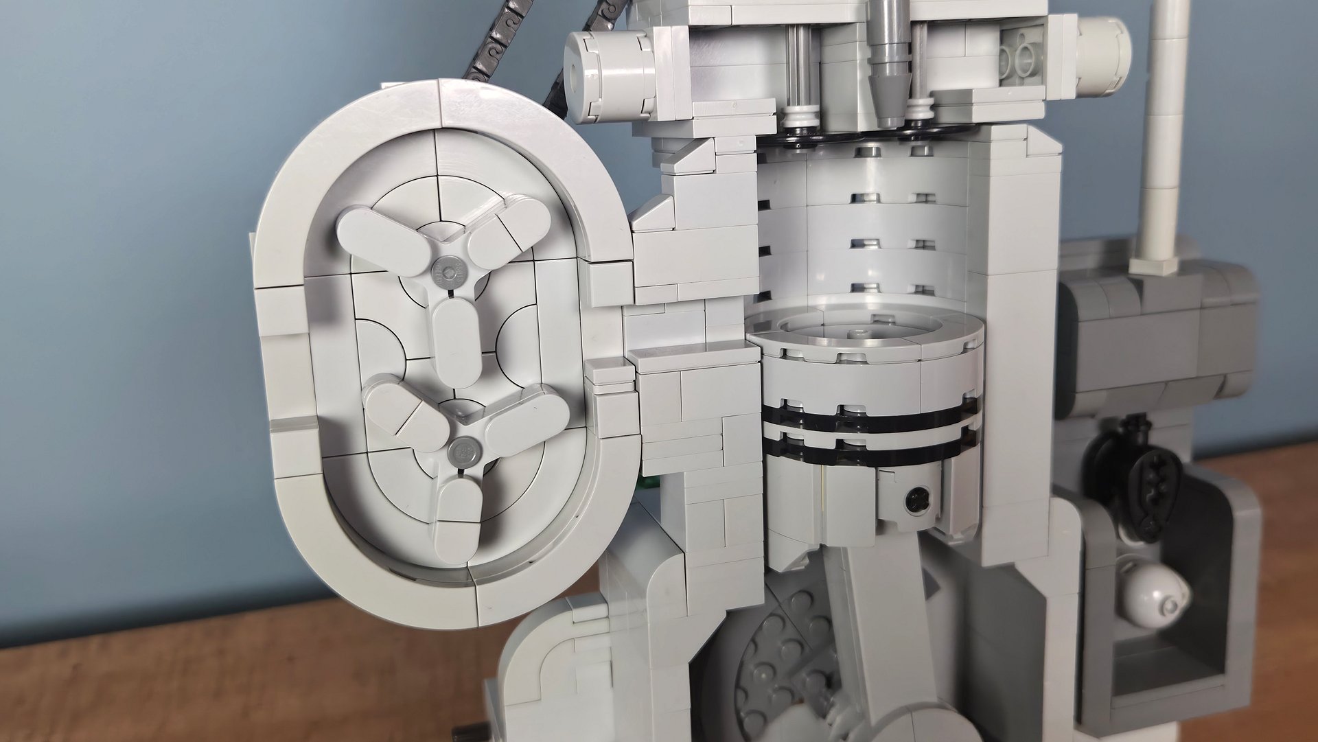 Diesel 2-Stroke Explainer Engine MOC Instructions product image (2)