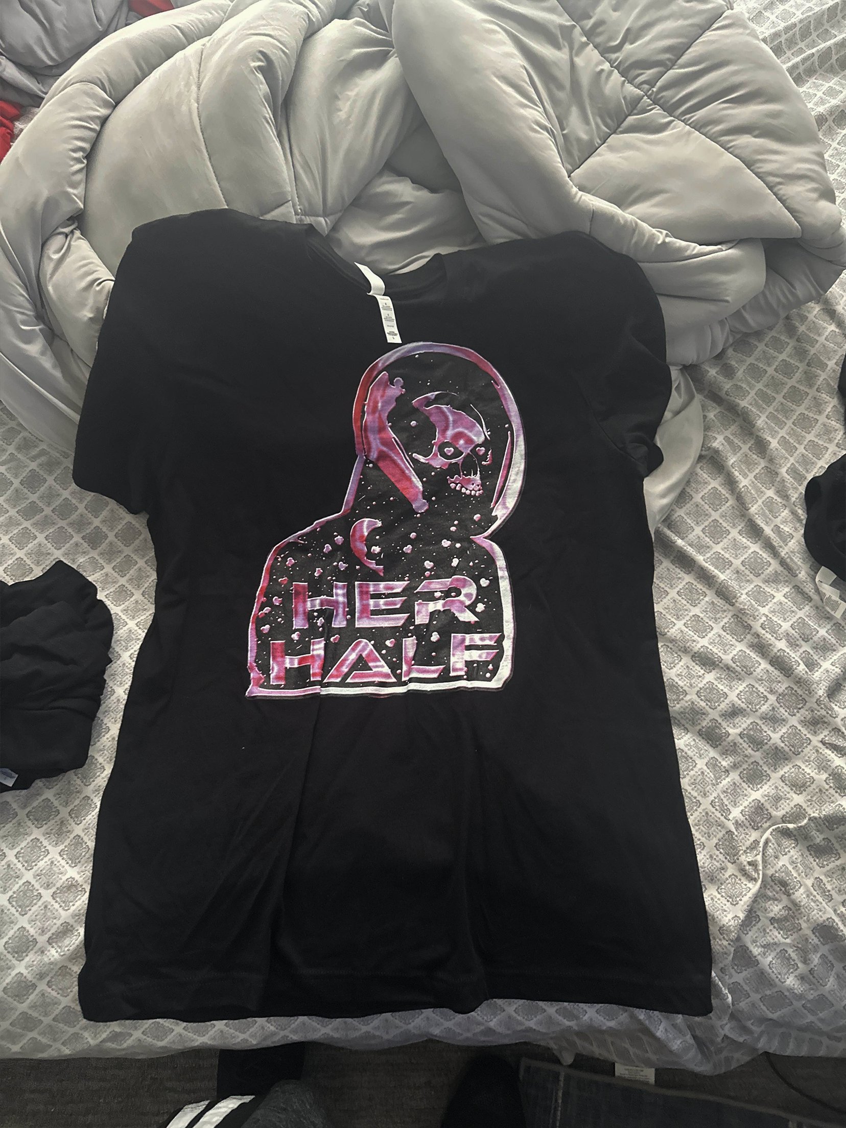 Her Half Shirt product image (1)