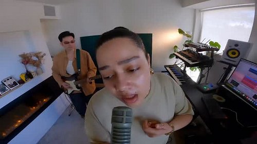 We wrote a song…

Stream Citrus Marmalade everywhere!!!!! And watch the full live video on my YouTube Channel! 💋

Song writte...