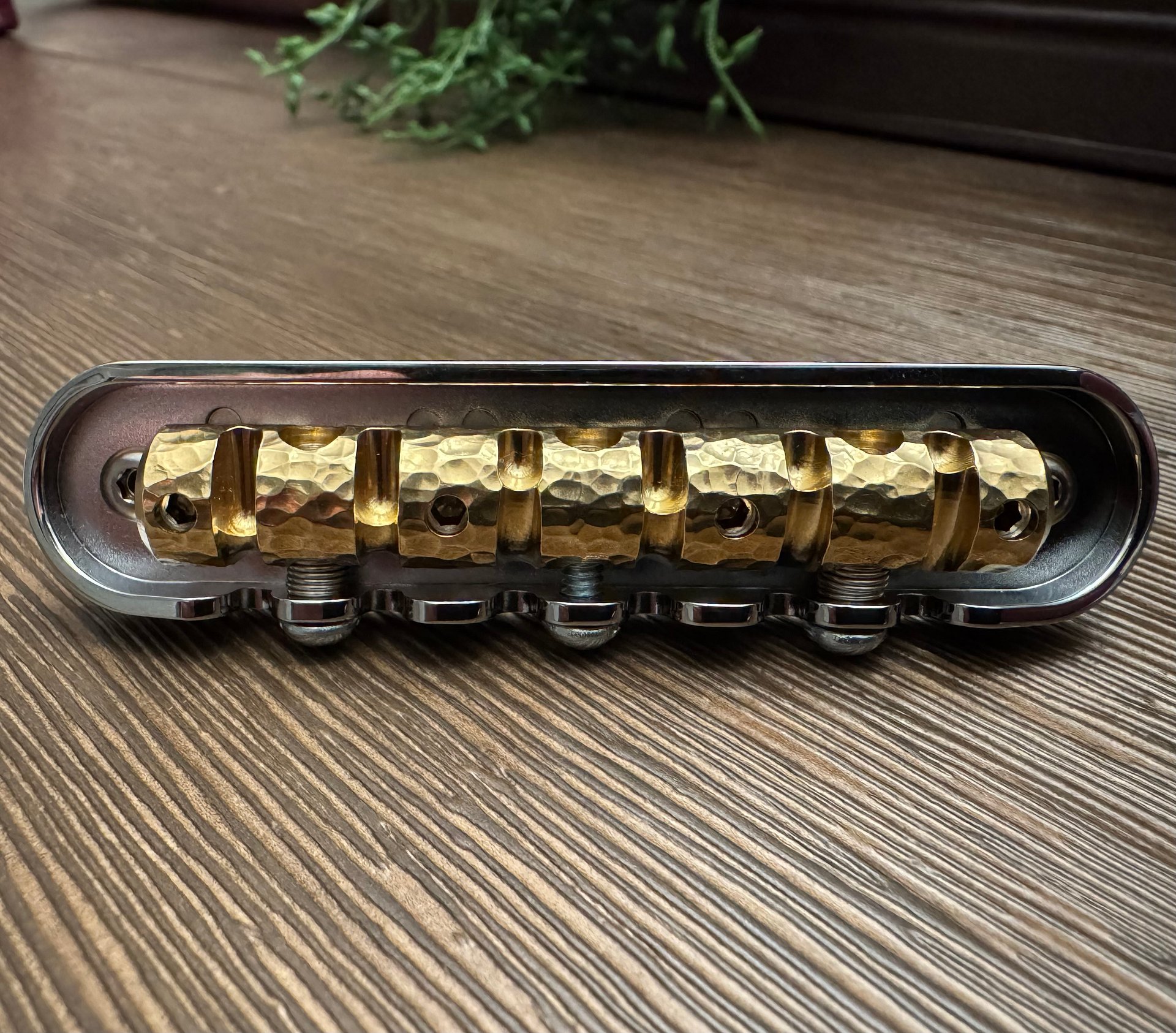 The Overpass Bridge with Van Dyke Harms “Monolith” Brass Saddle product image (3)
