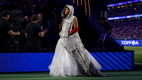 Naomi Osaka Debuted Her US Open Outfit by Who Decides WarNaomi Osaka's US Open outfit turned her first-round walk-on into the...