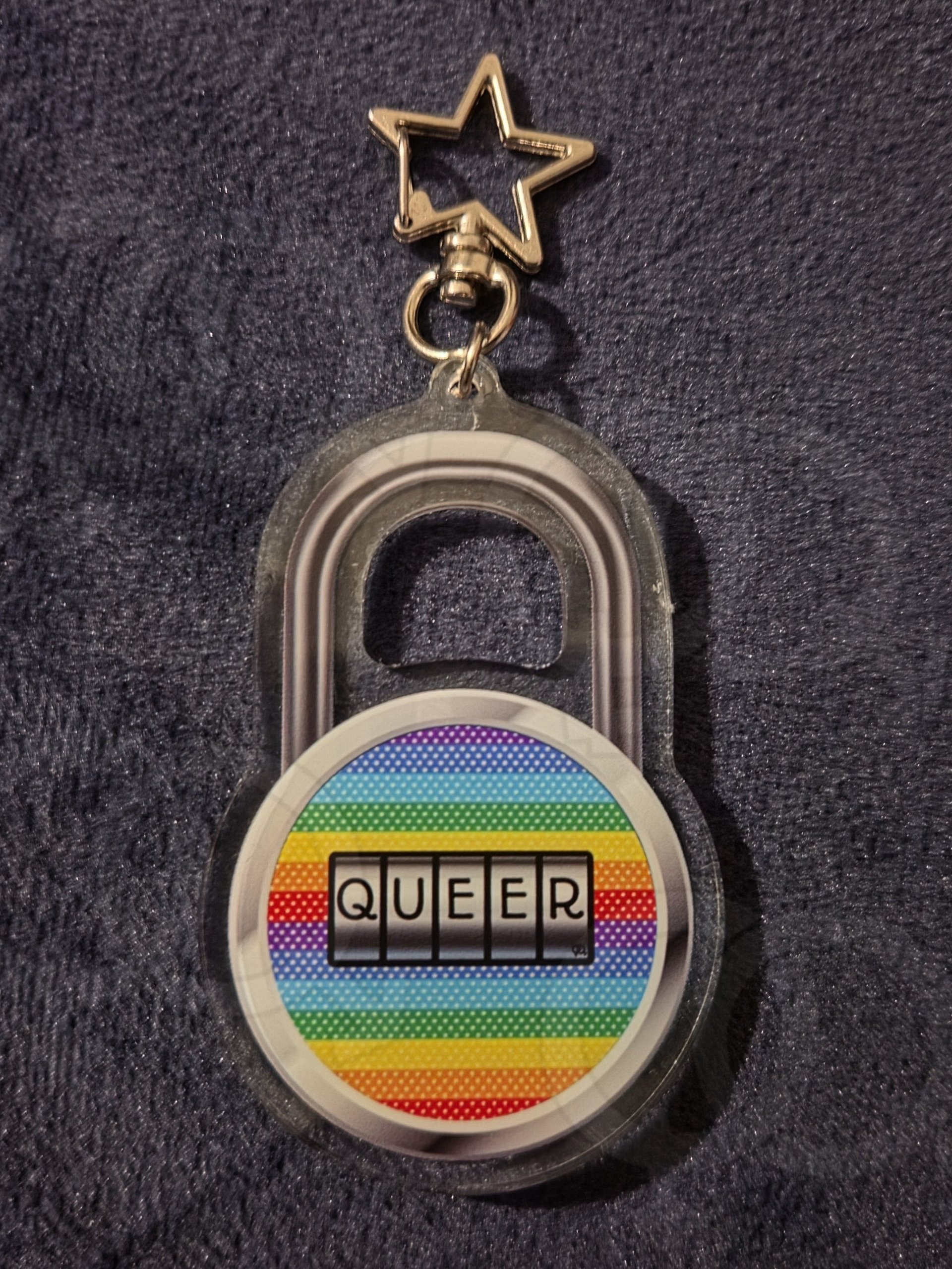 QQ Stripes Lock Keychain product image (1)