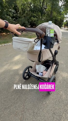 Zkuste si tlačit plně naložený kočárek do 17% stoupání… Peklo! Elektrický kočárek je v tomhle fakt super. 👍🏻 
@cybex_praha @c...