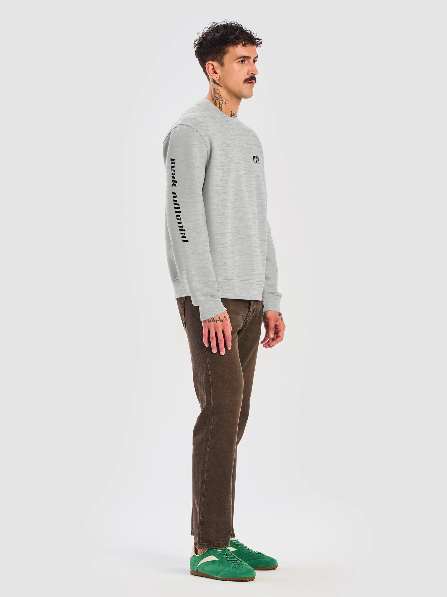 peak millenial crew neck product image (14)