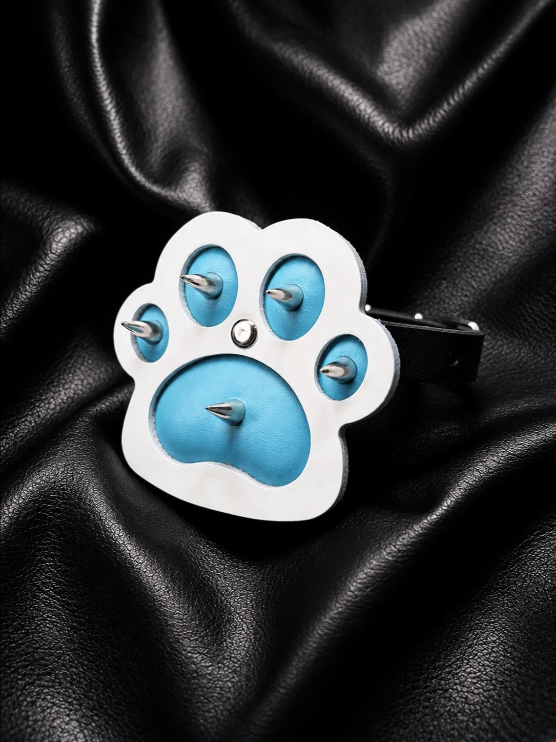 Puppy Paw Spike Toy — view 1