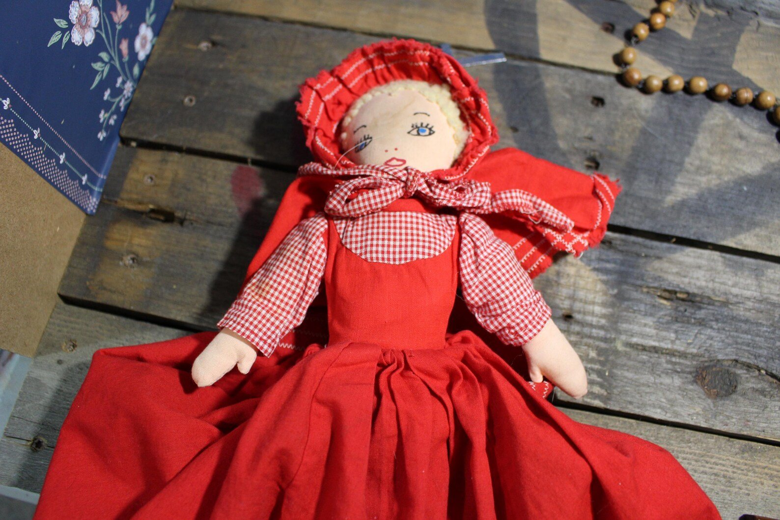 Artifact No.16 - Creepy Topsy Turvy Red Riding Hood Doll product image (5)