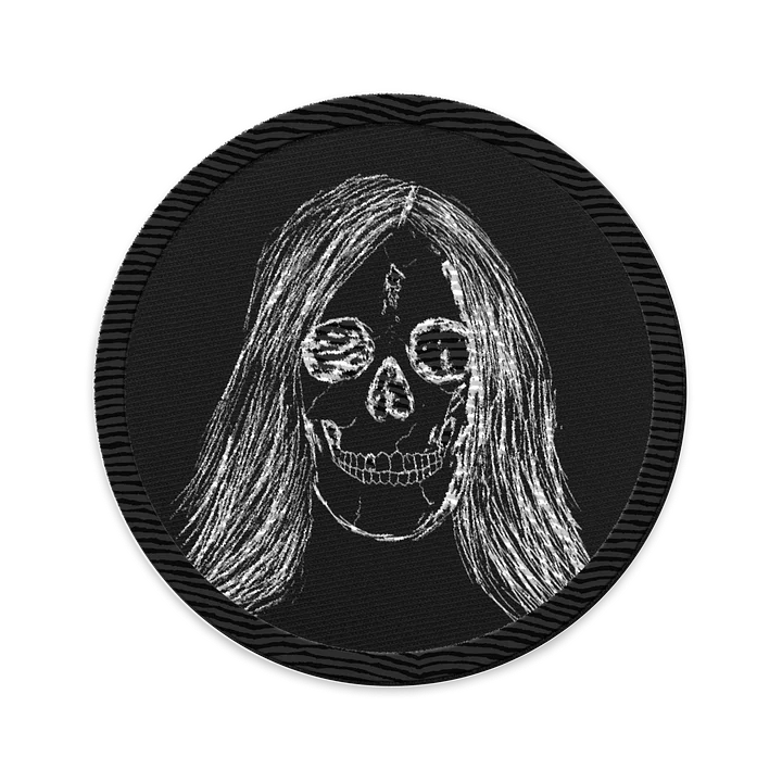 Skull Embroidered Patch product image (1)