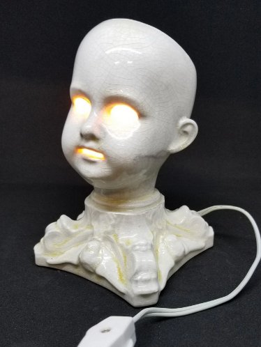 Original Creepy Doll Head Lamp product image (2)