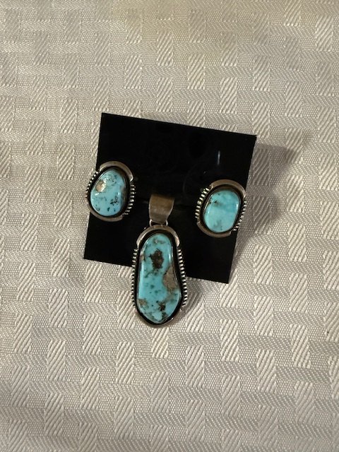 Signature Dry Creek "Sacred Buffalo" Turquoise Pendant & Earring Set product image (1)