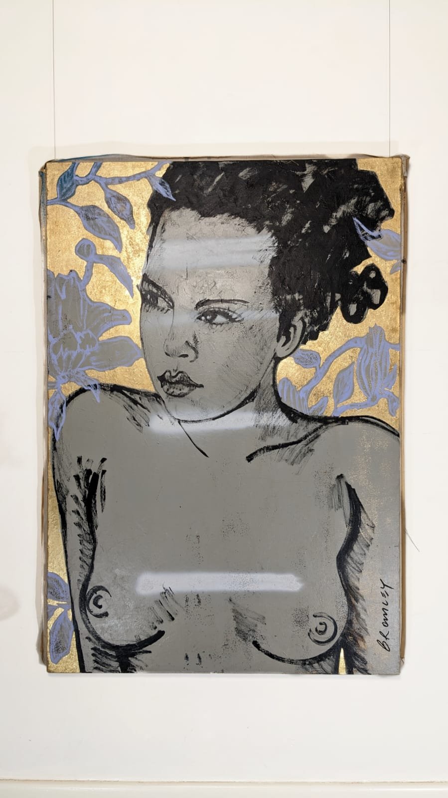 Nude model with flowers on gold leaf product image (1)