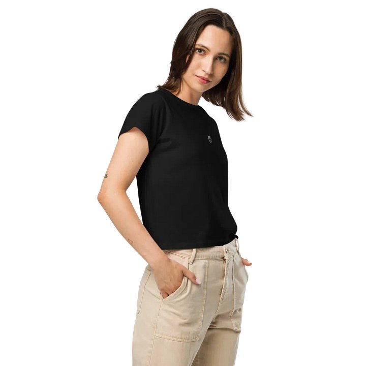 EXCLAIMING MENTALLY (white) embroidered waist length t-shirt product image (7)