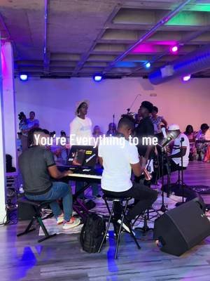 “You’re Everything To Me “ Saturday Worship 🙌🏾 #cadenceistrending #cadencewanza #quickpraise #worshipmusic 