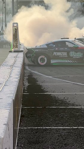 The machine is on one @jamesdeane130 

@formulad Long beach round 8