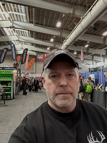 Cruising the archery hall at The Great American Outdoor Show in Harrisburg, PA today!

#greatamericanoutdoorshow #bowhunting ...