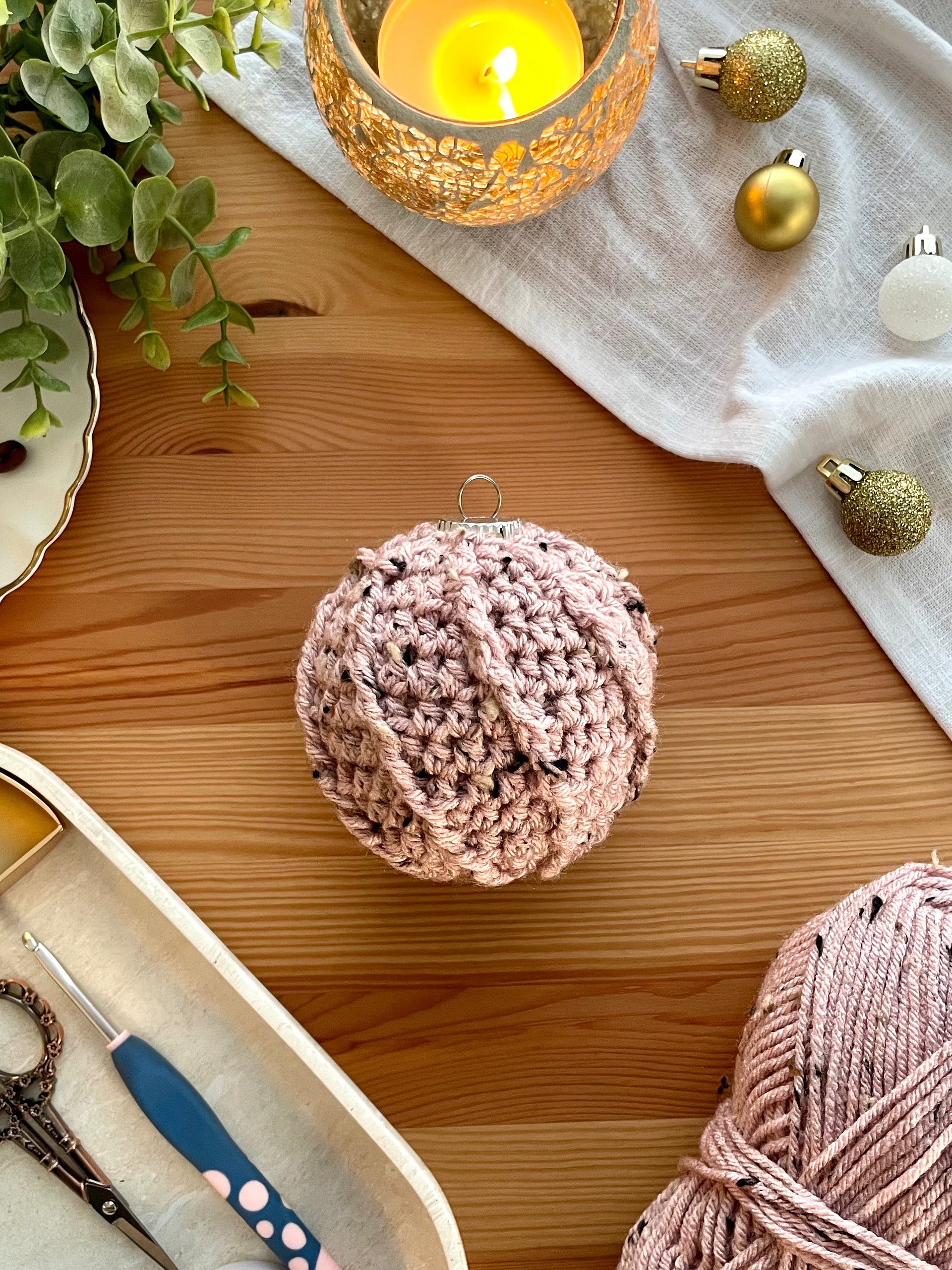 Cable Swirl Bauble Crochet Pattern | Instant PDF download with Chart and Photo Tutorial product image (10)