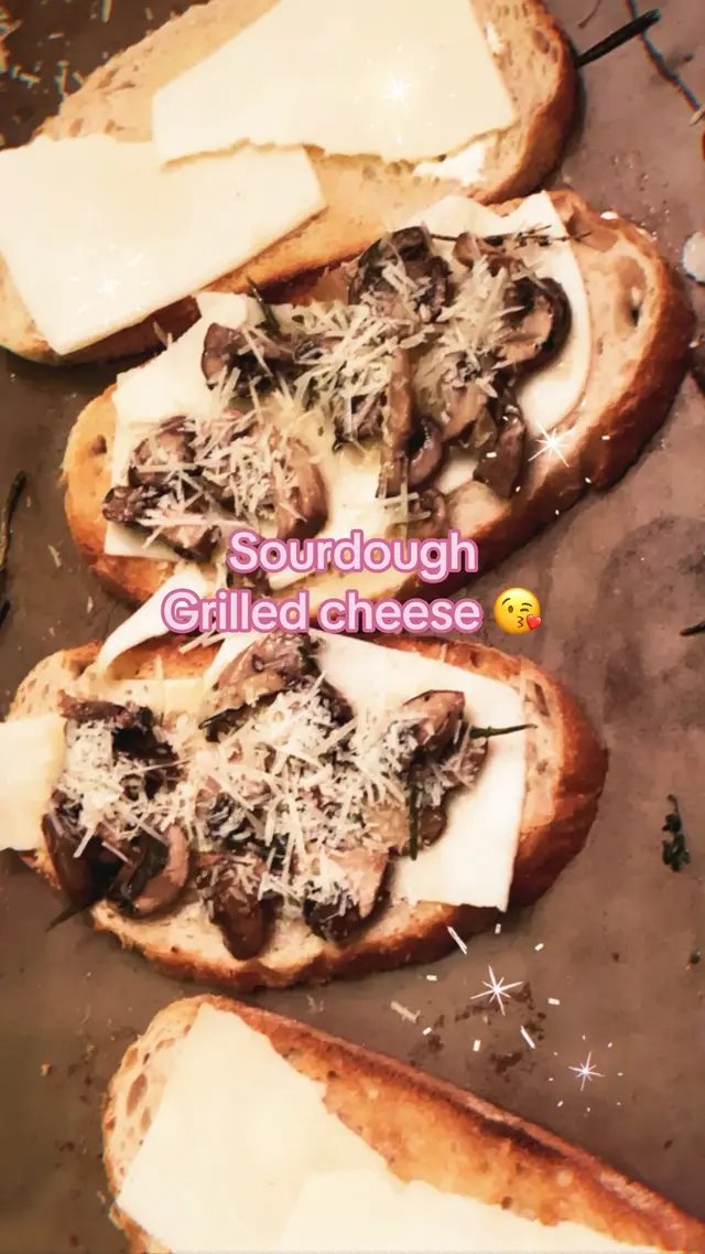 #fancy #grilledcheese #sourdoughbread #foodie lol 😂 😘🧡 all I was missing with some wine lol 😂 I can eat a grilled cheese for breakfast, lunch or dinner lol  🍞 Bread type: sourdough  🍄 Mushroom variety: sautéed baby Bella mushrooms are my go to Eheh  🌿 Herb & spice pairing: rosemary, garlic, olive oil 🍳 Pan details: salted whip butter  🧀 Cheese selection: provolone & Parmesan cheese 🔥 Cooking method: pan skillet I prefer a cast-iron for grilled cheese though 