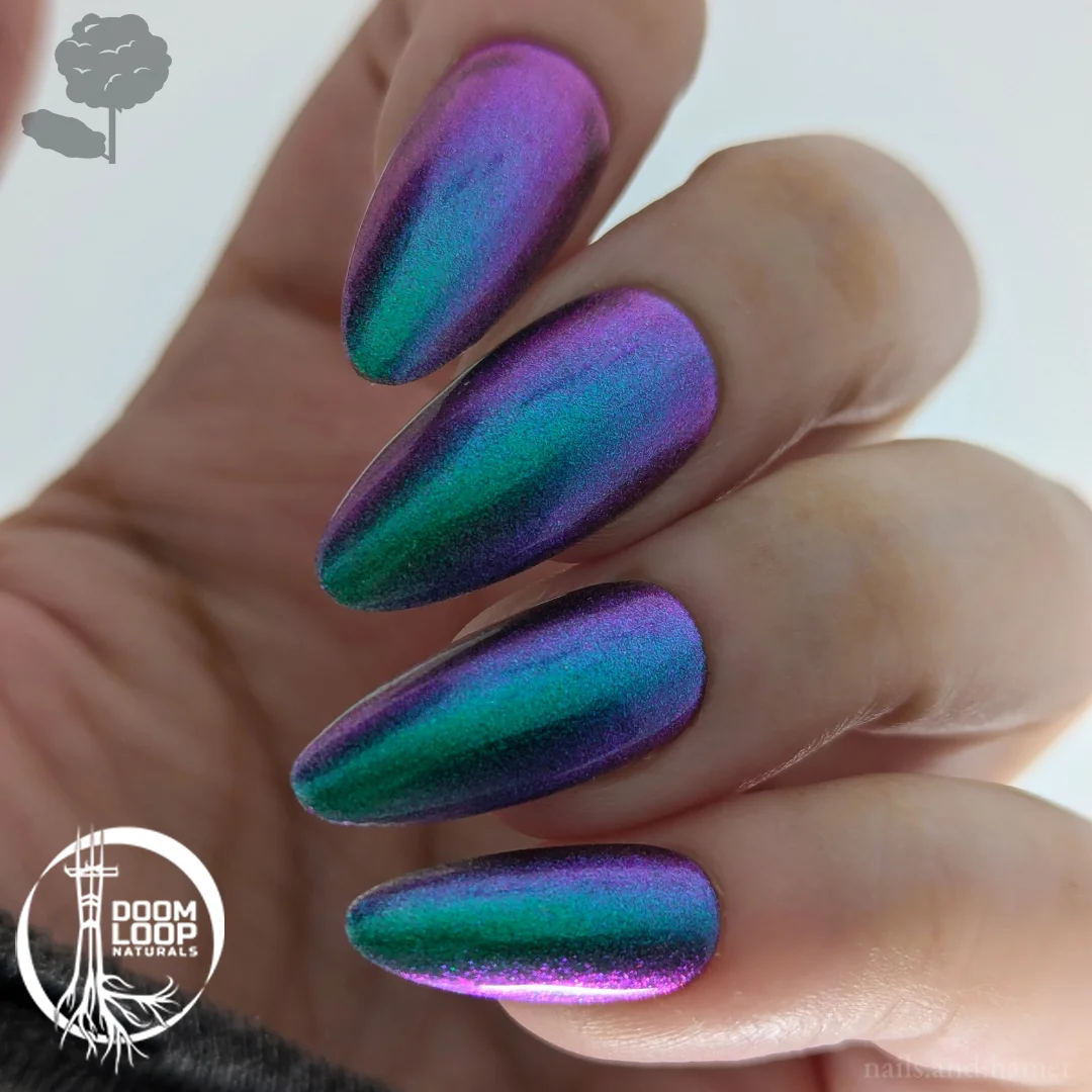 THE DEVASTATING TRUTH - Green Teal Indigo Violet Multichrome Nail Polish product image (6)