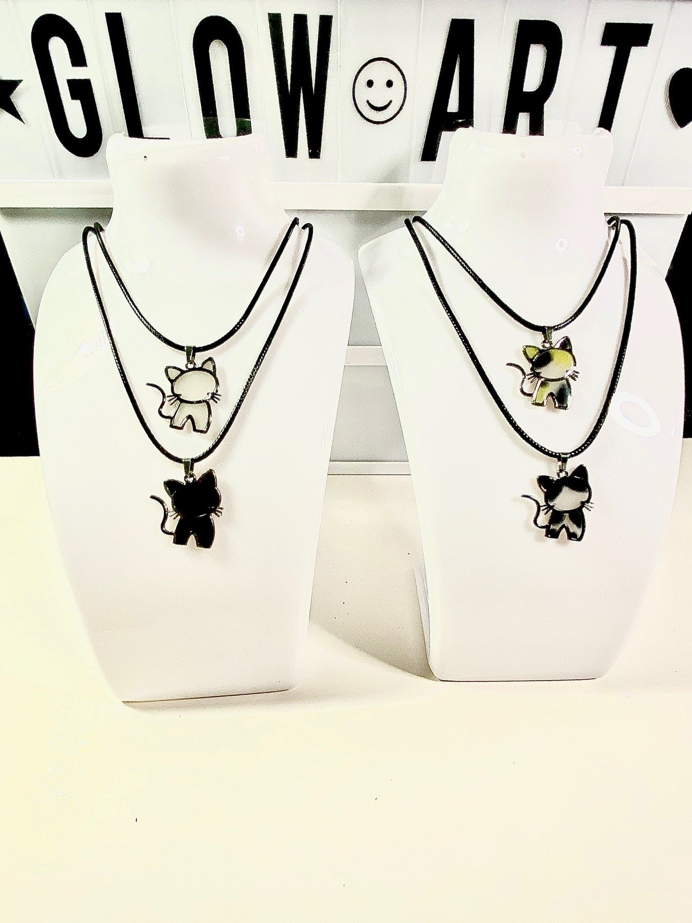 Gatitos product image (2)