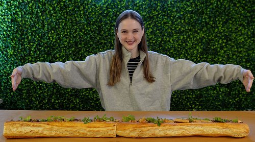 New challenge alert 🚨 Metre long banh mi from @eatminz in Ponsonby 😍 this was incredibly tasty and such an epic challenge! Th...