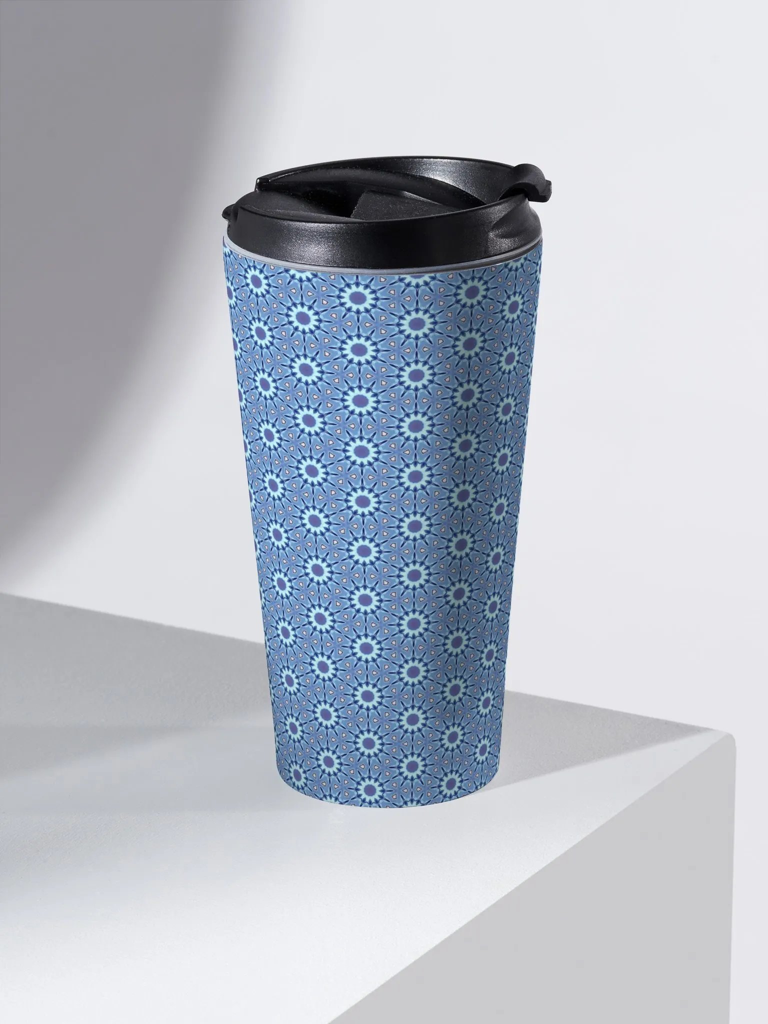 Seamless Floral Pattern Travel Mug product image (2)