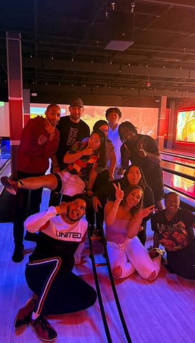 POV: Bowling Night with My Creator Friends 🎳

A night out that had nothing to do with filming, brands, or content… just vibes...