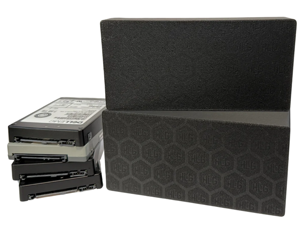 8x 2.5" Enterprise SAS SSD Container product image (8)