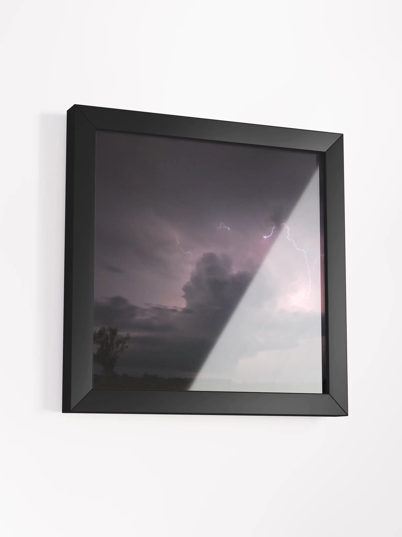 The Eyebolt product image (3)