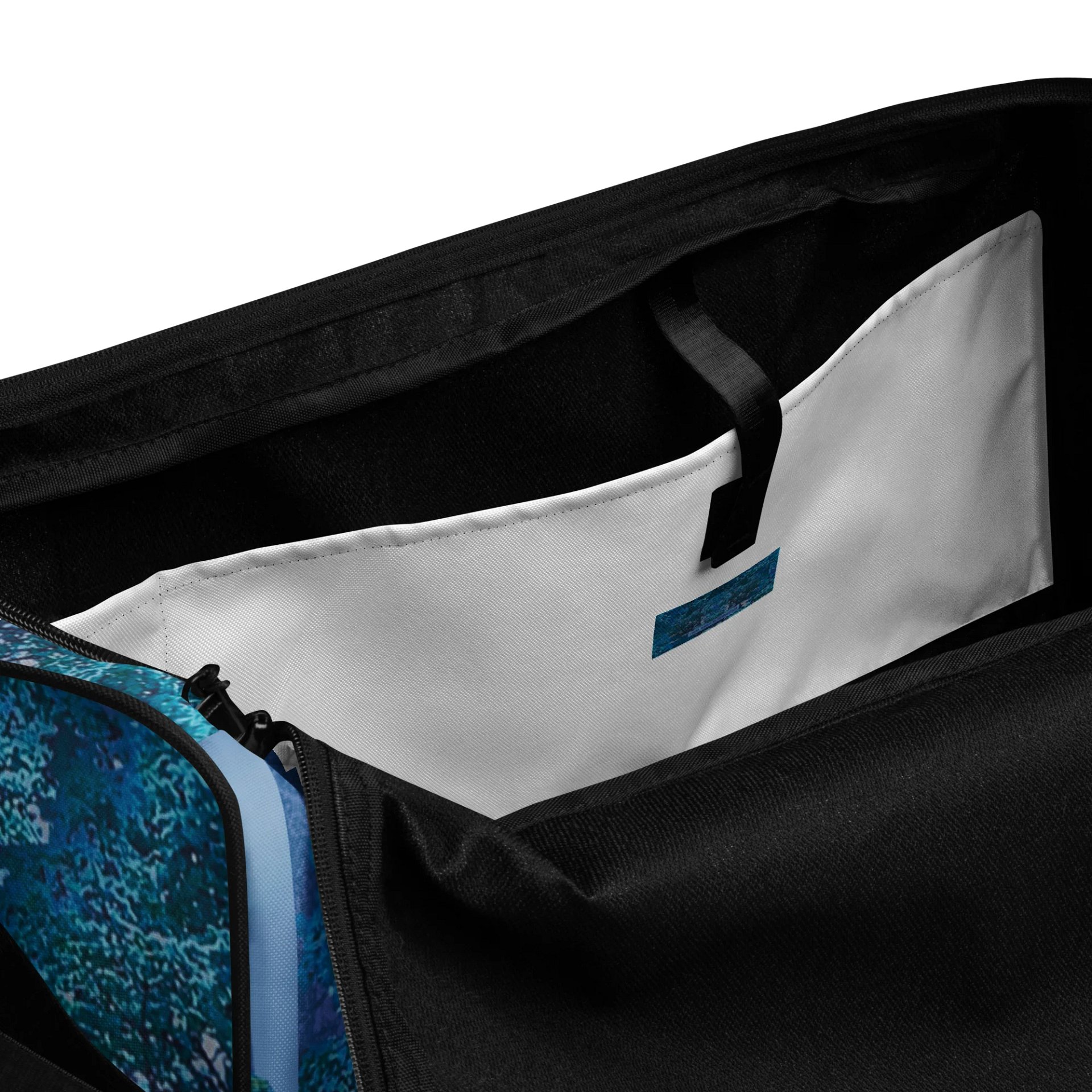 Majesty duffel product image (4)
